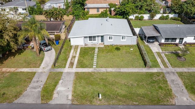 762 Gardenia Drive, Royal Palm Beach, FL 33411