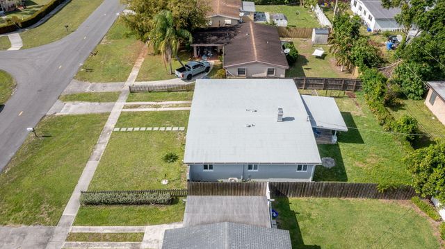 762 Gardenia Drive, Royal Palm Beach, FL 33411