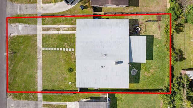 762 Gardenia Drive, Royal Palm Beach, FL 33411