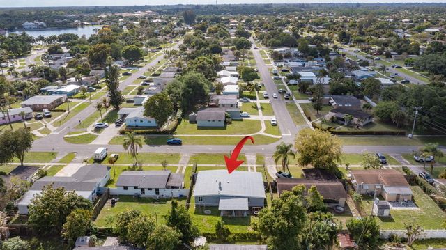 762 Gardenia Drive, Royal Palm Beach, FL 33411