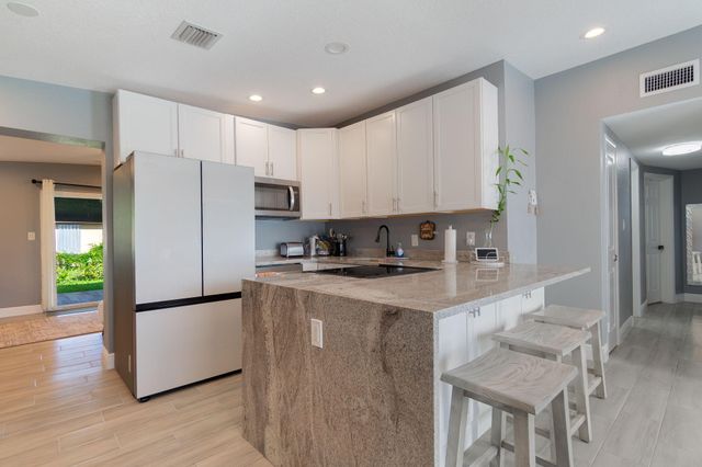 762 Gardenia Drive, Royal Palm Beach, FL 33411