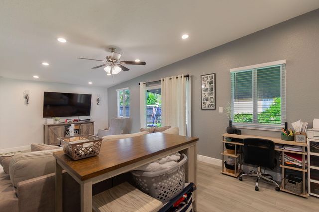 762 Gardenia Drive, Royal Palm Beach, FL 33411