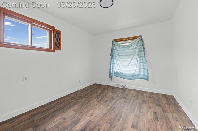 11033 Continental Avenue, Warren, MI 48089