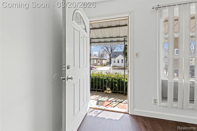 11033 Continental Avenue, Warren, MI 48089