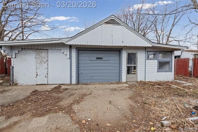 11033 Continental Avenue, Warren, MI 48089