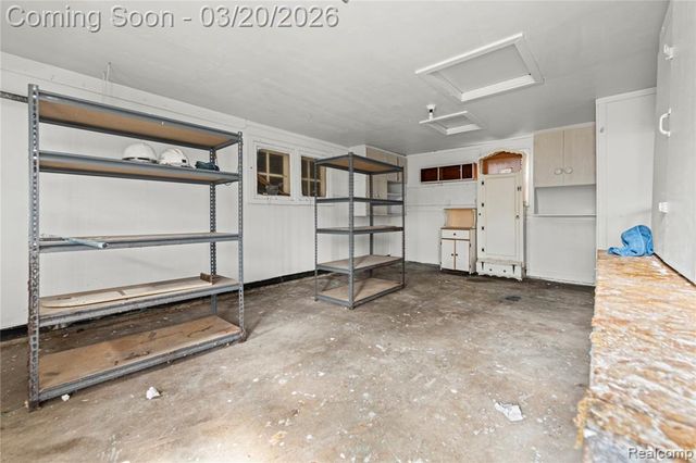 11033 Continental Avenue, Warren, MI 48089