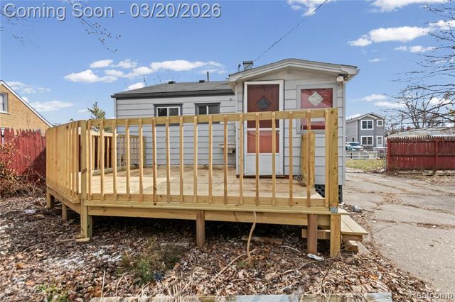 11033 Continental Avenue, Warren, MI 48089