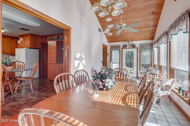 16000 Moragas Lane, Kiln, MS 39556