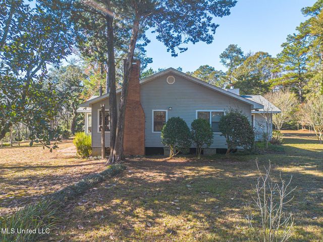 16000 Moragas Lane, Kiln, MS 39556