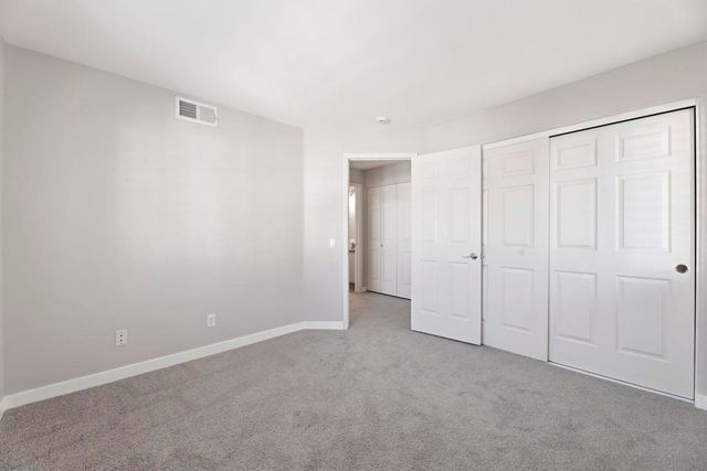 11908 Tivoli Park Row 7, San Diego, CA 92128