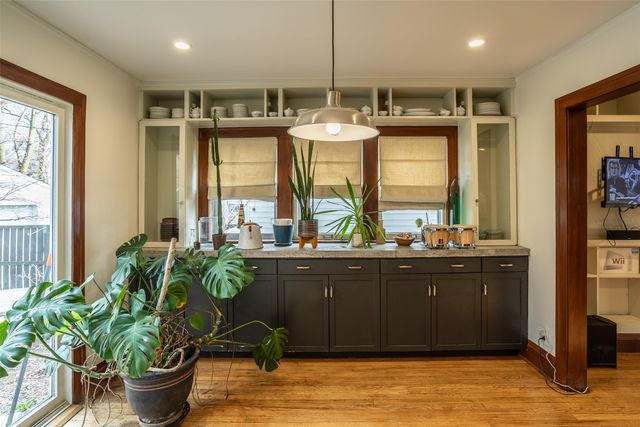 1135 46th Street, Des Moines, IA 50311