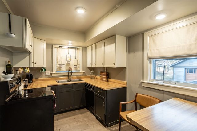 1135 46th Street, Des Moines, IA 50311