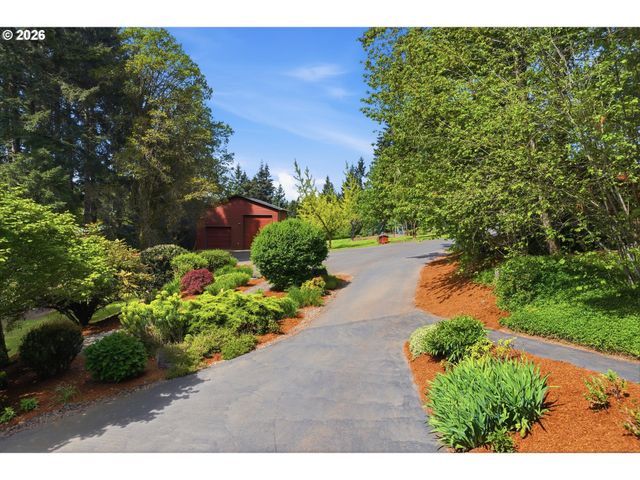 21180 S SWEETBRIAR Rd, West Linn, OR 97068