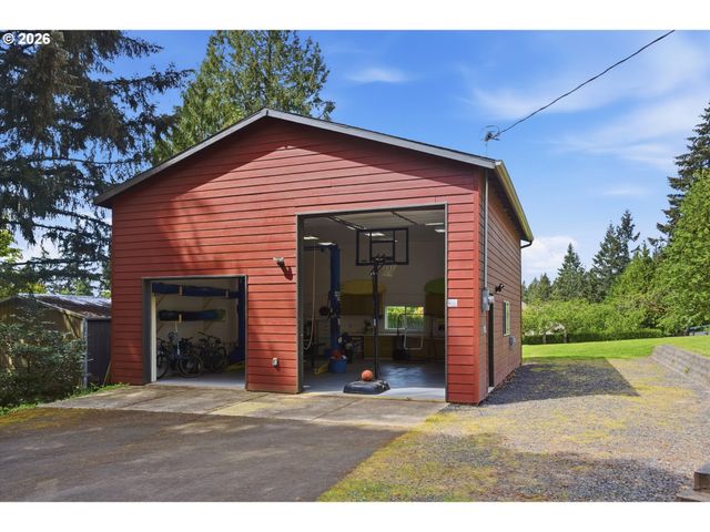 21180 S SWEETBRIAR Rd, West Linn, OR 97068