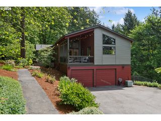 21180 S SWEETBRIAR Rd, West Linn, OR 97068
