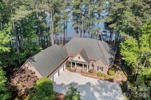 17821 Carlow Road, Cornelius, NC 28031