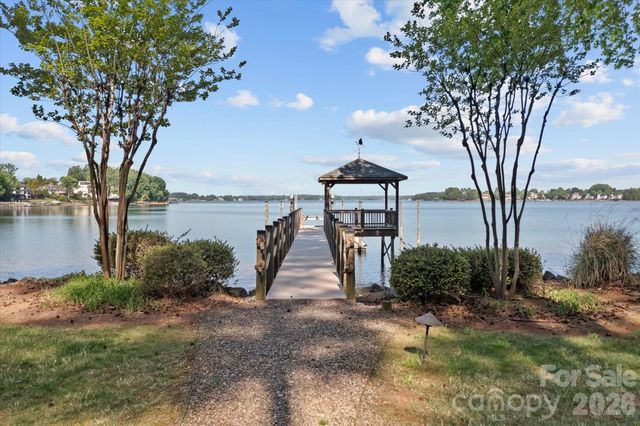 17821 Carlow Road, Cornelius, NC 28031