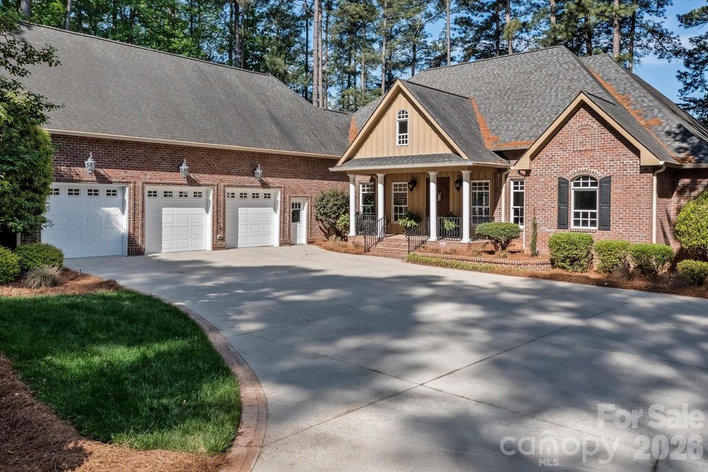 17821 Carlow Road, Cornelius, NC 28031