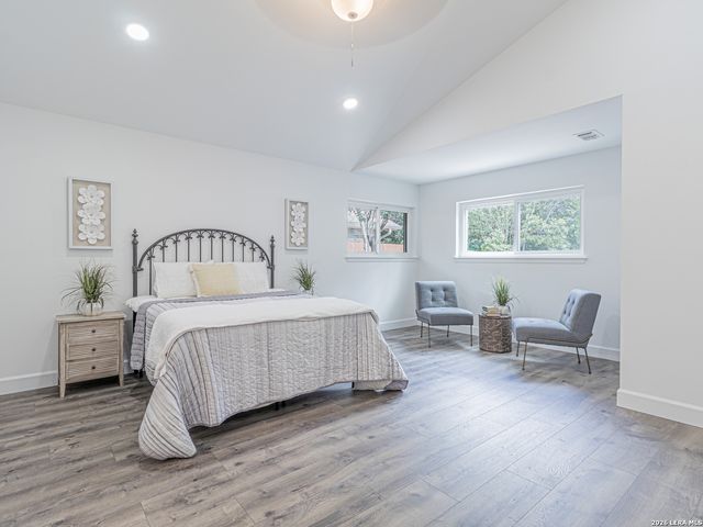 11610 WHISPER TRAIL ST, San Antonio, TX 78230