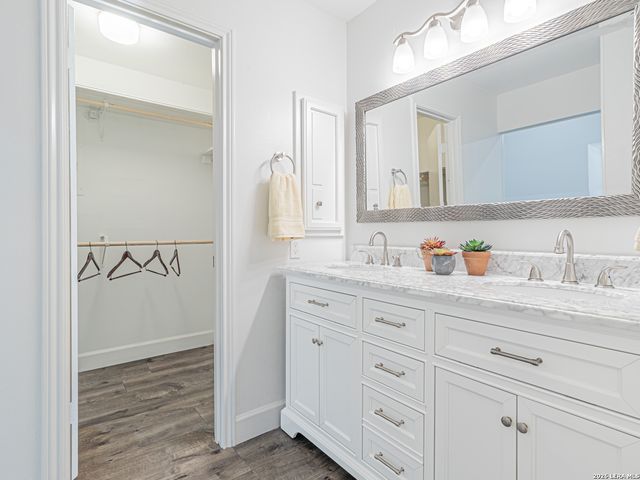 11610 WHISPER TRAIL ST, San Antonio, TX 78230