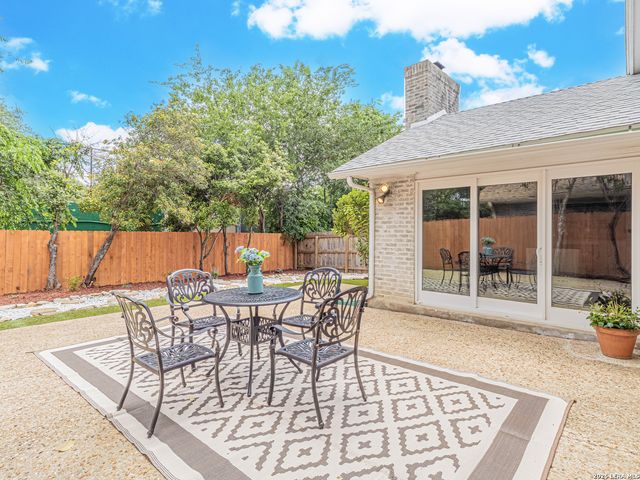11610 WHISPER TRAIL ST, San Antonio, TX 78230