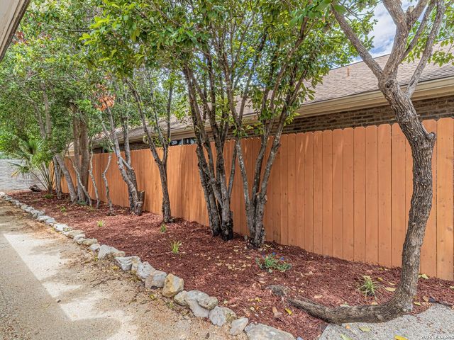 11610 WHISPER TRAIL ST, San Antonio, TX 78230