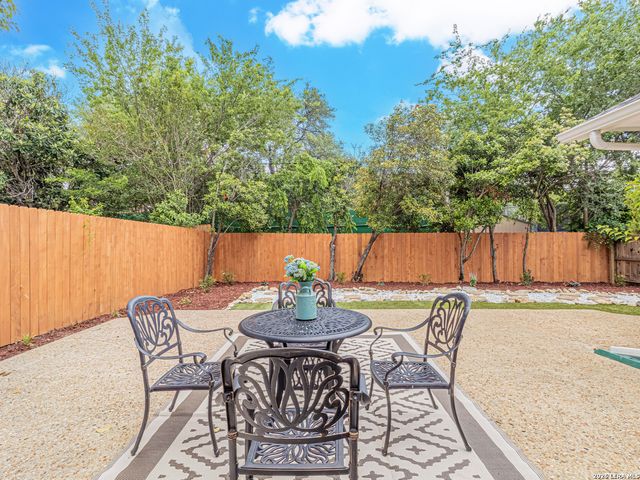 11610 WHISPER TRAIL ST, San Antonio, TX 78230
