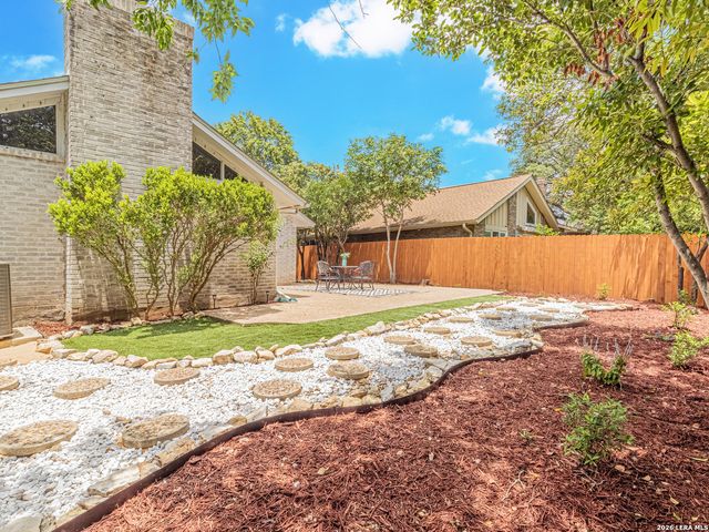 11610 WHISPER TRAIL ST, San Antonio, TX 78230