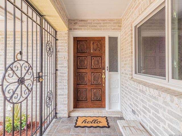 11610 WHISPER TRAIL ST, San Antonio, TX 78230