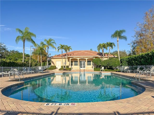 948 Chesapeake Bay CT, Naples, FL 34120