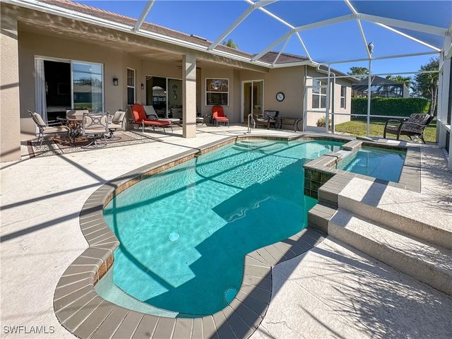 948 Chesapeake Bay CT, Naples, FL 34120