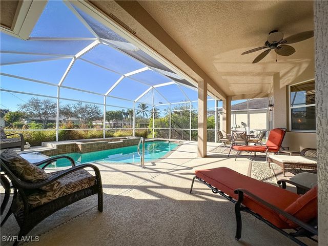 948 Chesapeake Bay CT, Naples, FL 34120