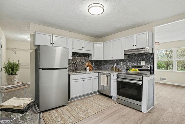 8355 Dunellen Lane, Jonesboro, GA 30238