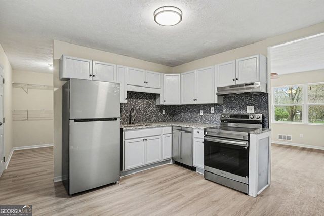 8355 Dunellen Lane, Jonesboro, GA 30238