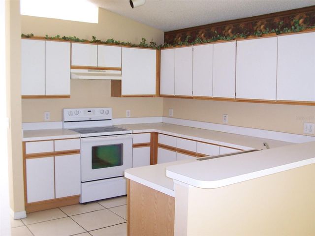 982 LITTLE CREEK ROAD, Orlando, FL 32825