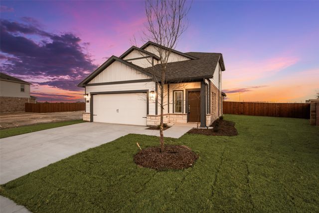 1516 Twin Forks Drive, Saginaw, TX 76179