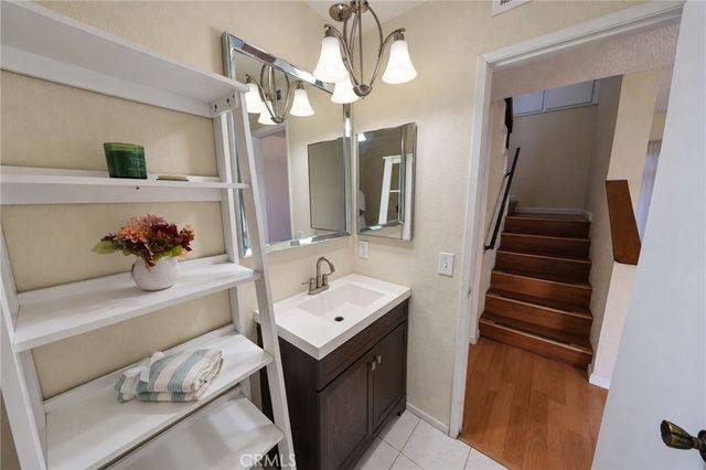 1097 Santo Antonio 27, Colton, CA 92324