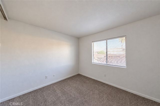 1097 Santo Antonio 27, Colton, CA 92324
