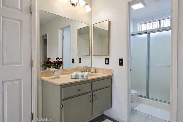 1097 Santo Antonio 27, Colton, CA 92324
