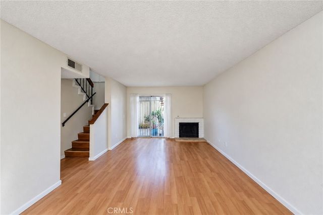 1097 Santo Antonio 27, Colton, CA 92324