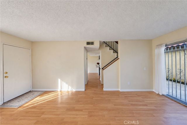 1097 Santo Antonio 27, Colton, CA 92324