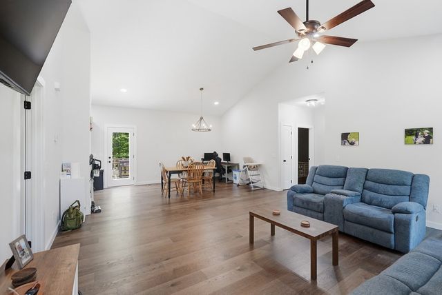 4250 Verble Sherrell Rd, Cookeville, TN 38506