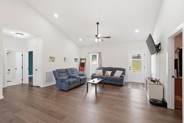 4250 Verble Sherrell Rd, Cookeville, TN 38506