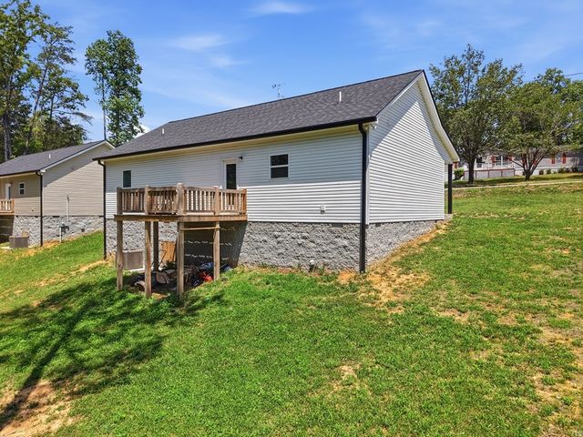 4250 Verble Sherrell Rd, Cookeville, TN 38506