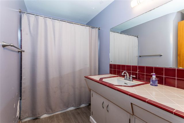 4021 46th Avenue S, Seattle, WA 98118