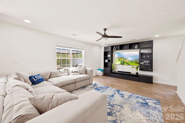 4715 McClure Road, Charlotte, NC 28216