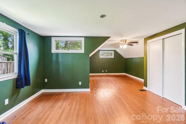 710 Heatherwood Drive, Hendersonville, NC 28792