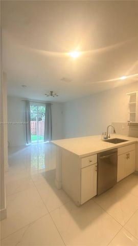 10737 NW 76th Lane 0, Doral, FL 33178