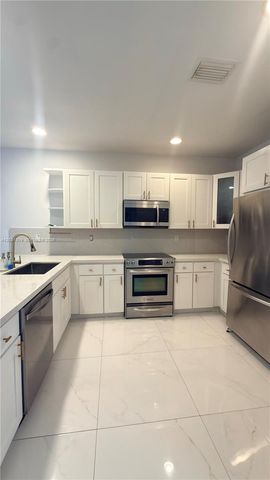 10737 NW 76th Lane 0, Doral, FL 33178