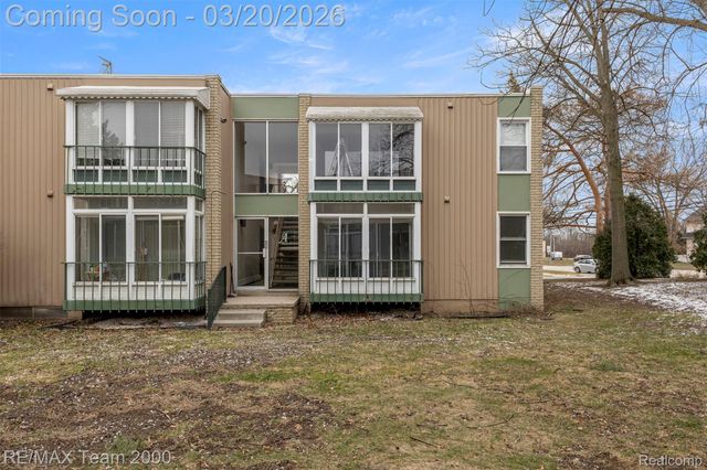 33379 Fargo Street Unit 1, Livonia, MI 48152